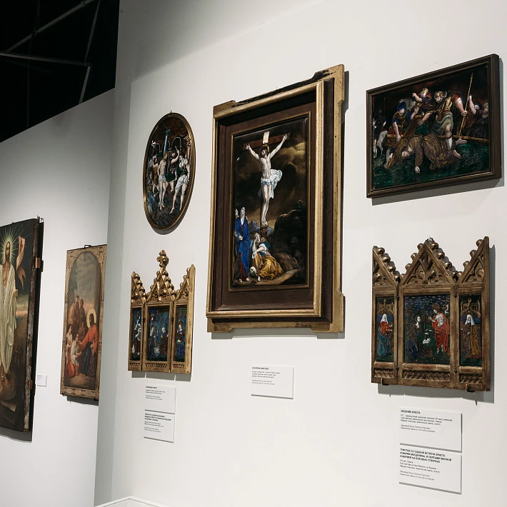 Цикл лекций по выставке «Образы Спасителя и Креста Господня в иконе, скульптуре, медном литье и эмалях»